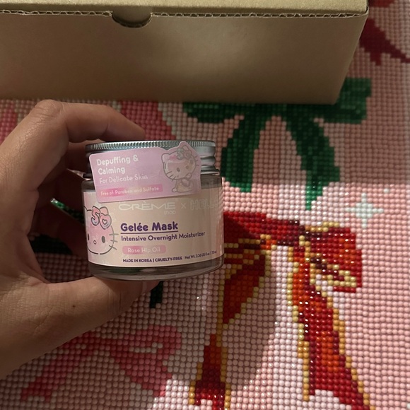The Creme Shop Other - Hello Kitty Gelée Mask Intensive Overnight Moisturizer - Pink